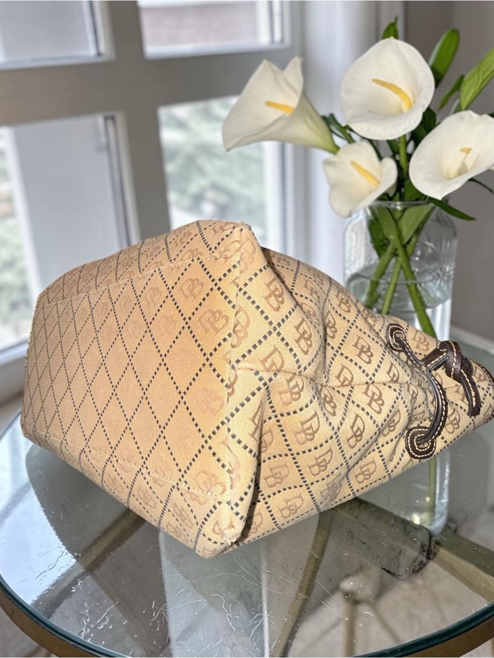 Dooney & Bourke Chiara Signature Monogram Canvas & Leather Tote - Picture 13 of 15